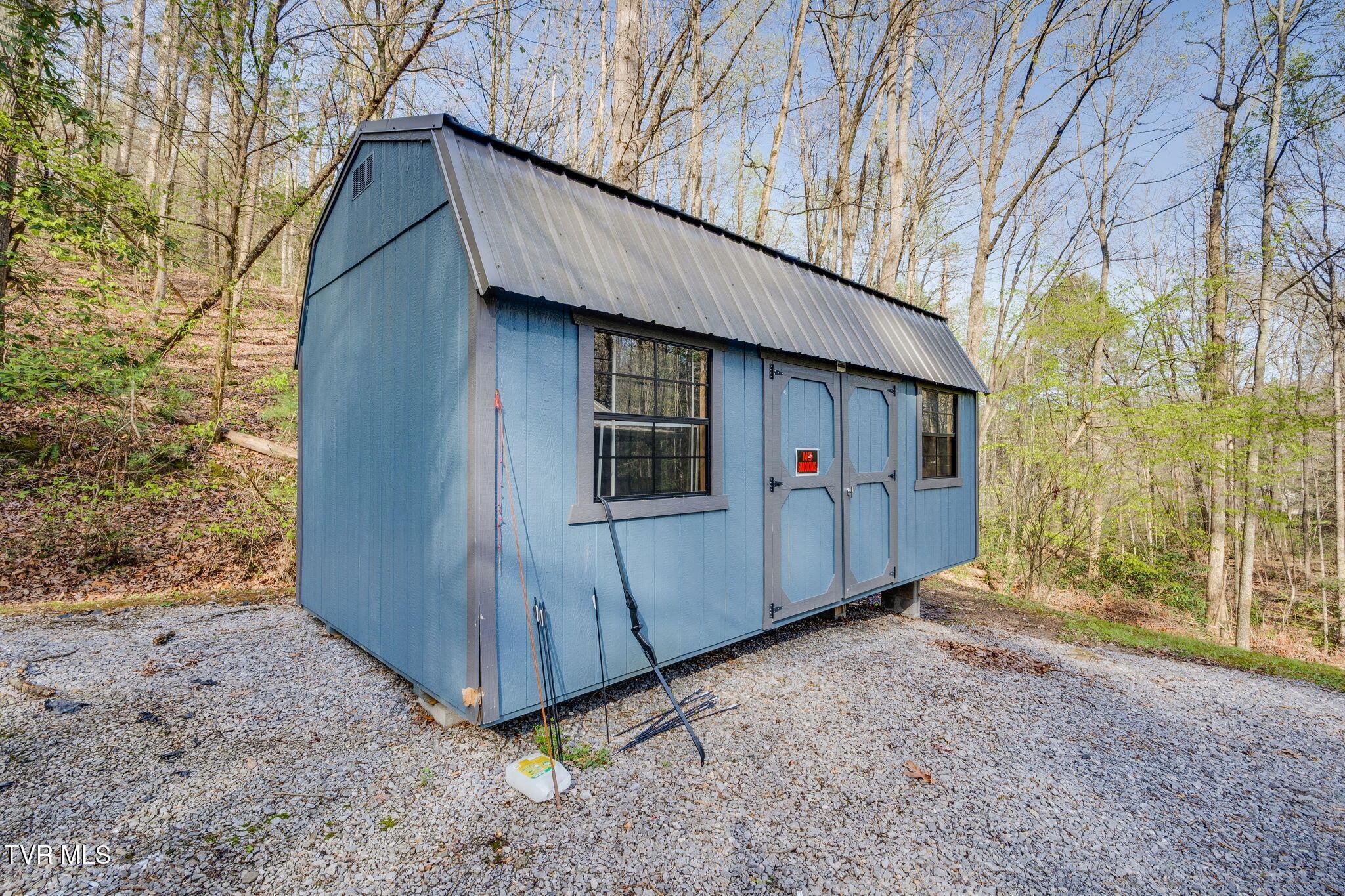 1072 Lower Paint Creek Road Greeneville, TN 37743 - Photo 31 of 37 030
