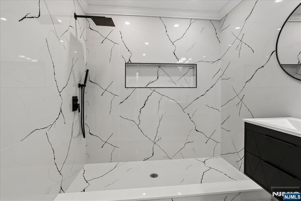 56 Manor Road Harrington Park, NJ 07640 - Photo 7 of 46