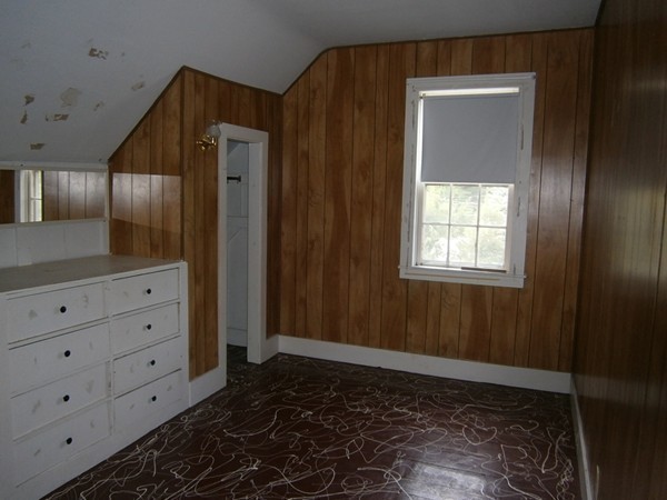 125 West Main Street Rindge, NH 03461 - Photo 19 of 19 a room with closet and window