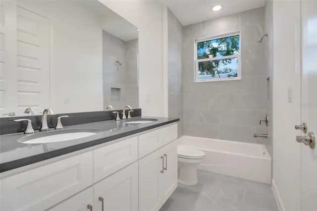 $950,000 | 106 New Leatherwood Drive, Palm Coast, FL 32137