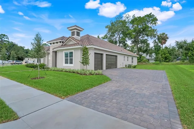 $950,000 | 106 New Leatherwood Drive, Palm Coast, FL 32137