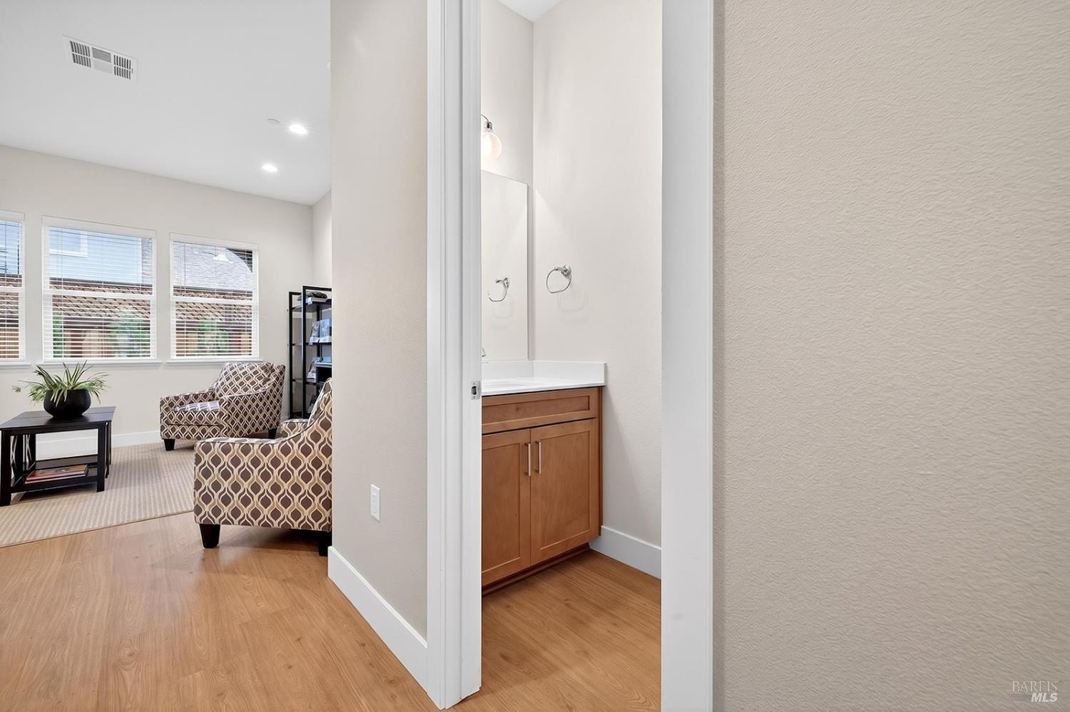 341 Cornell Street Windsor, CA 95492 - Photo 22 of 46