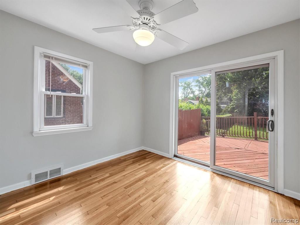2736 Pembroke Road Birmingham, MI 48009 - Photo 16 of 36