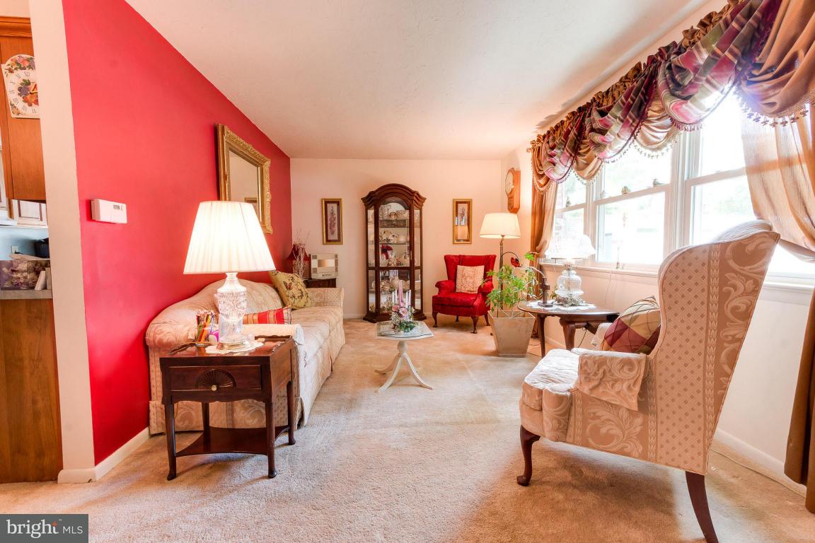 509 Hensley Street Lititz, PA 17543 - Photo 1 of 21 Gallery Image 1