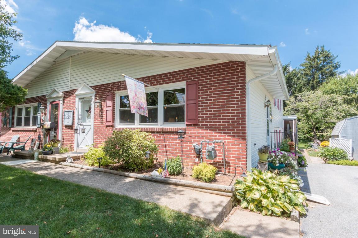 509 Hensley Street Lititz, PA 17543 - Photo 2 of 21 Gallery Image 2