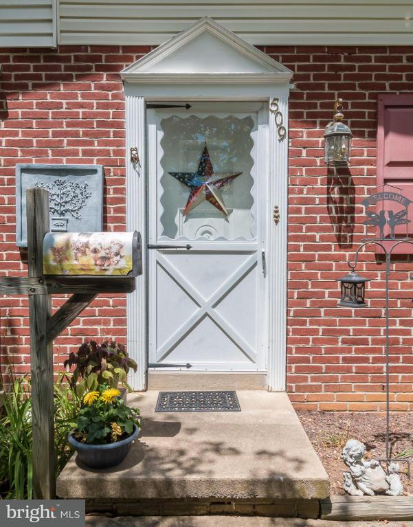 509 Hensley Street Lititz, PA 17543 - Photo 4 of 21 Gallery Image 4