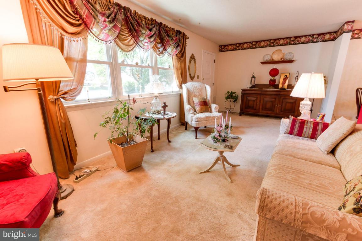 509 Hensley Street Lititz, PA 17543 - Photo 6 of 21 Gallery Image 6