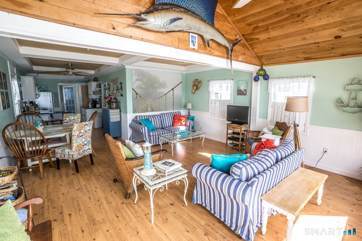 127 Shore Road Clinton, CT 06413 - Photo 24 of 28 127 Shore Road