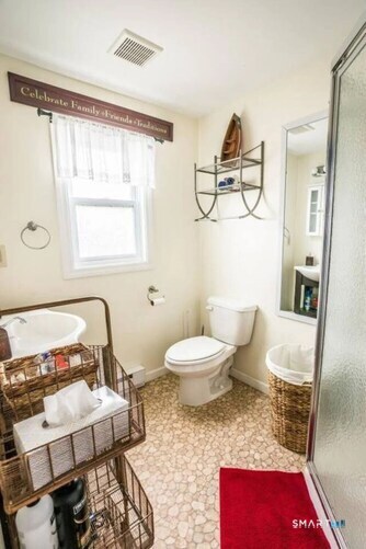 127 Shore Road Clinton, CT 06413 - Photo 5 of 28 127 B Shore Road