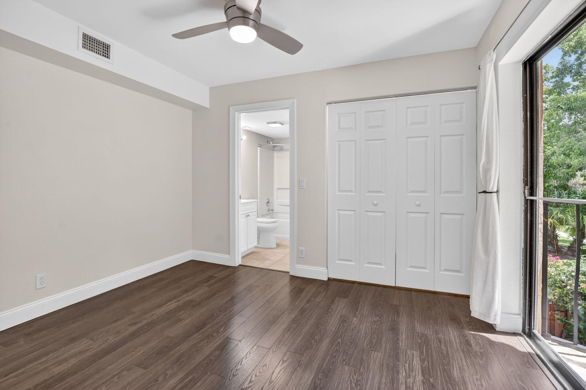 8099 Severn Drive, Unit D Boca Raton, FL 33433 - Photo 20 of 52 20-web-or-mls-DSC_5752