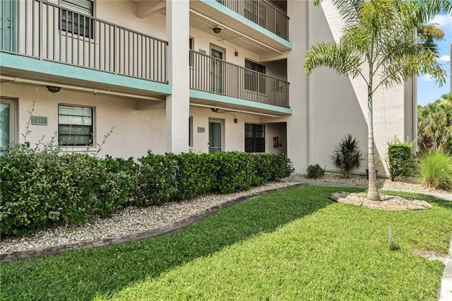 $189,000 | 175 Kings Highway, Unit 618, Punta Gorda, FL 33983