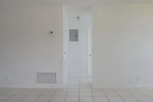$2,900 | 231 Northwest 20th Street, Pompano Beach, FL 33060