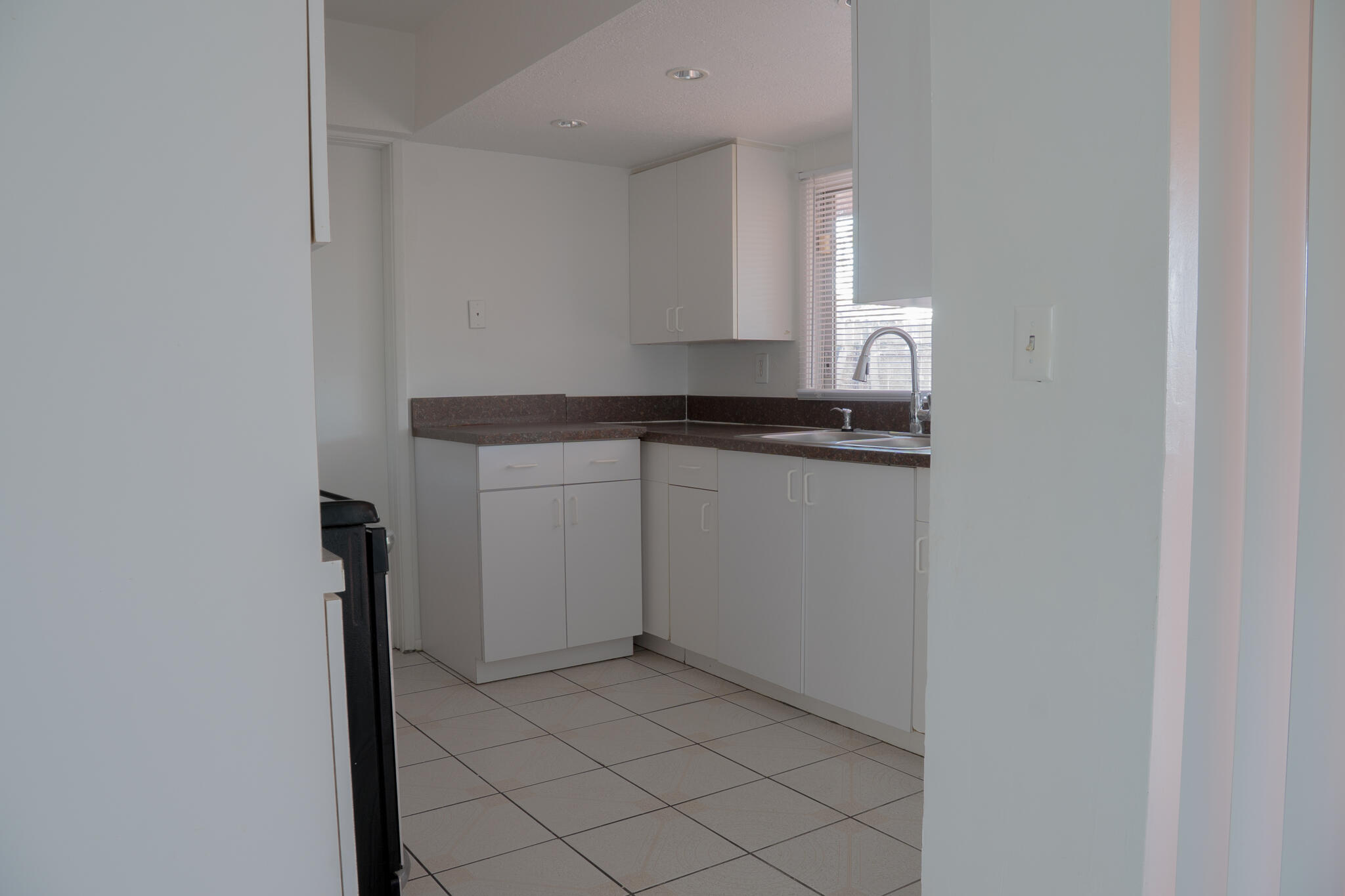231 Northwest 20th Street Pompano Beach, FL 33060 - Photo 5 of 22 5 (2)