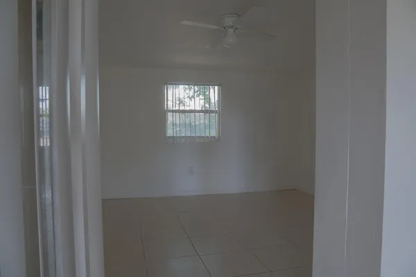 $2,900 | 231 Northwest 20th Street, Pompano Beach, FL 33060