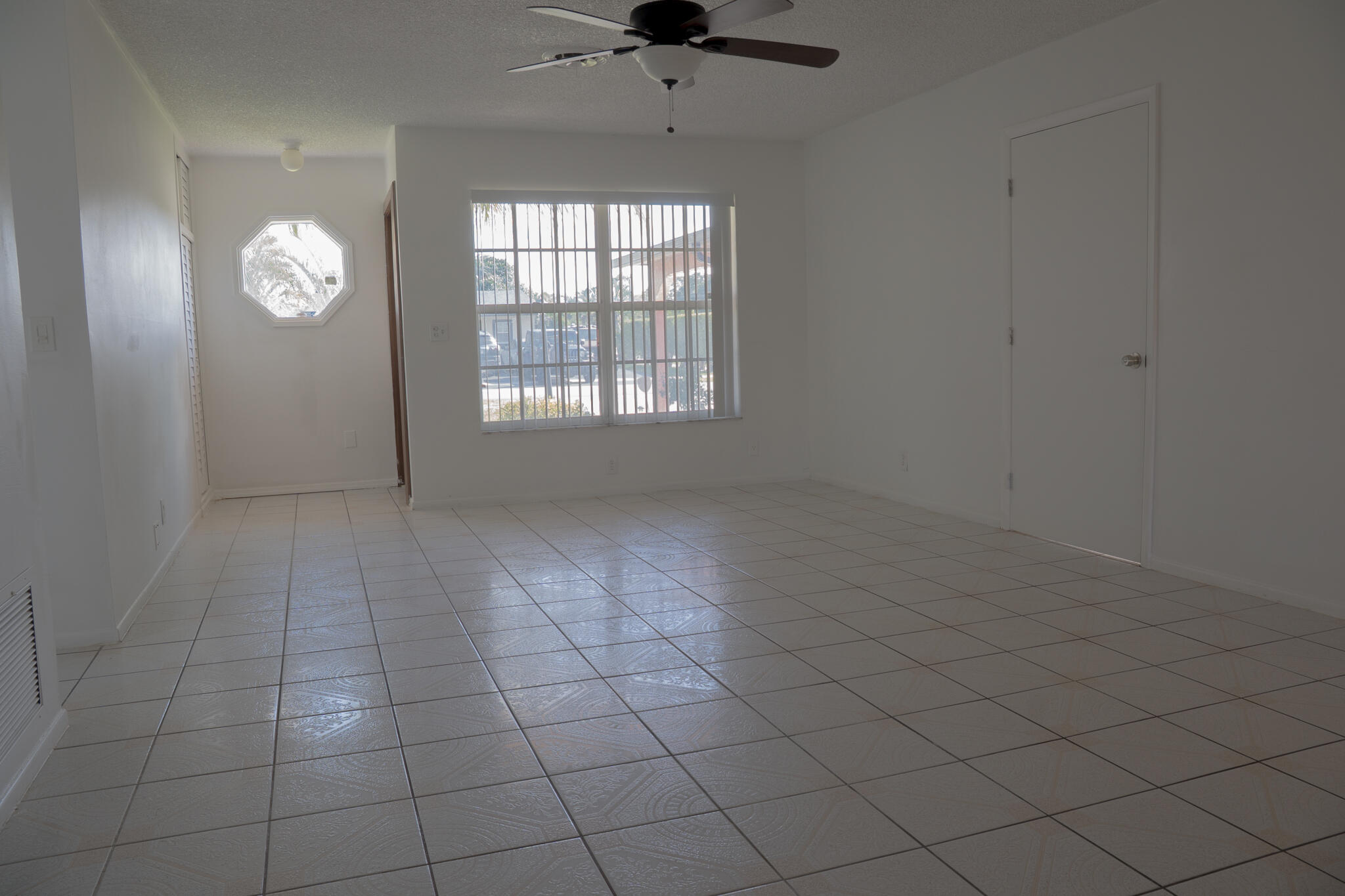 231 Northwest 20th Street Pompano Beach, FL 33060 - Photo 9 of 22 9