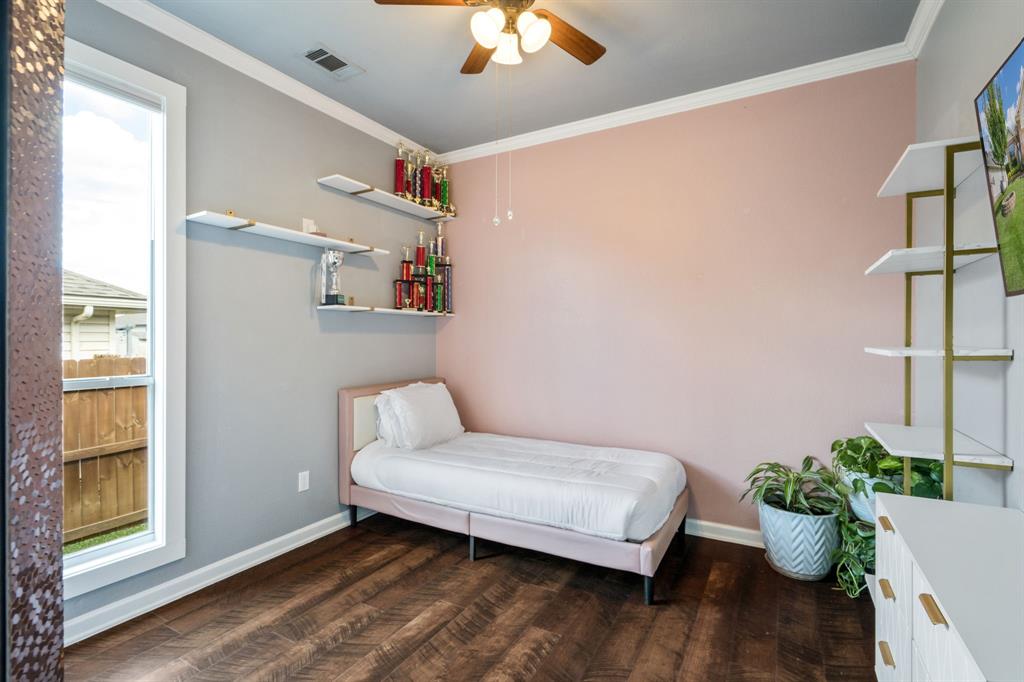817 Rio Bravo Drive Fort Worth, TX 76052 - Photo 17 of 27