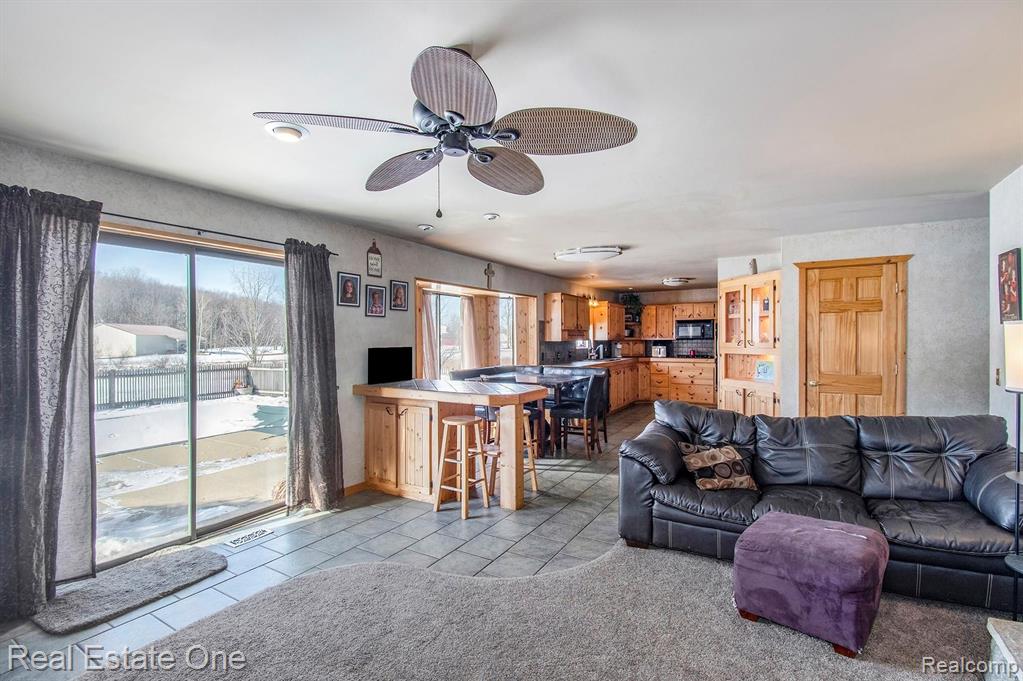 487 Miller Road Allenton, MI 48002 - Photo 8 of 38