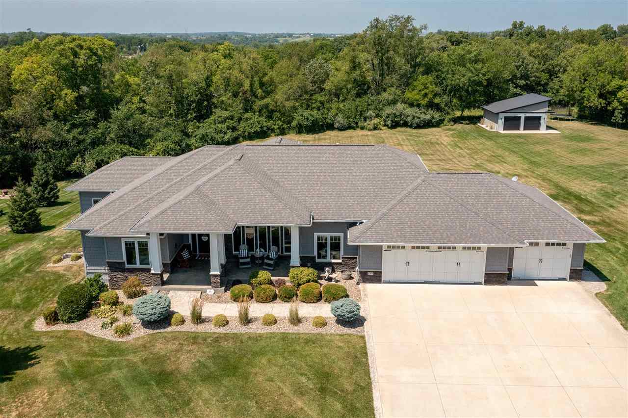 1354 Spring Ridge Court Northeast Swisher, IA 52338 - Photo 3 of 62 Gallery Image 3