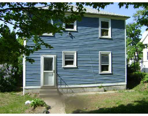 57 Rochambeau Avenue Providence, RI 02906 - Photo 3 of 3 Exterior Back.