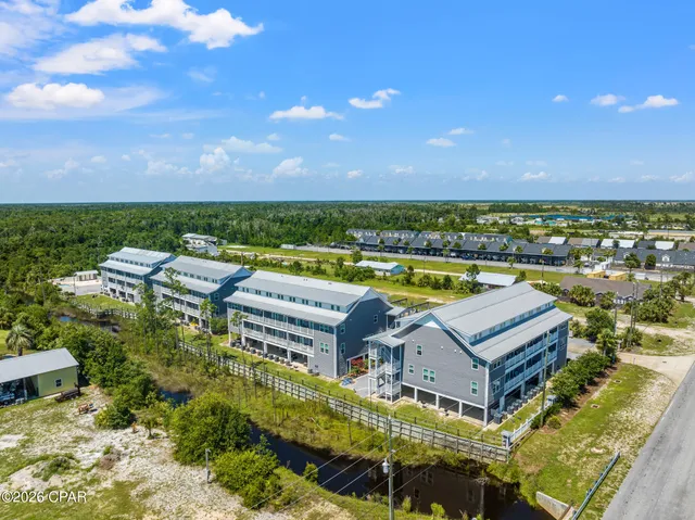 $1,900 | 1120 15th Street, Unit 3F, Mexico Beach, FL 32456