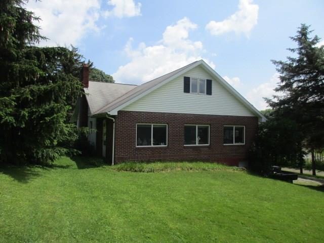 4149 Old Rte 422 New Castle, PA 16101 - Photo 1 of 5 Exterior front