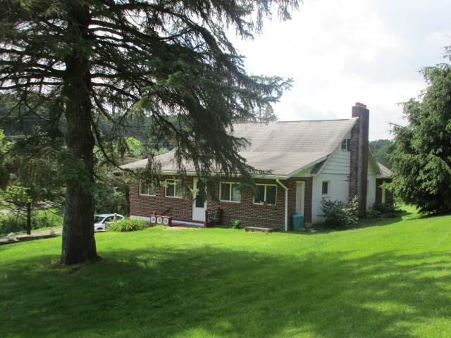 4149 Old Rte 422 New Castle, PA 16101 - Photo 2 of 5 Exterior rear
