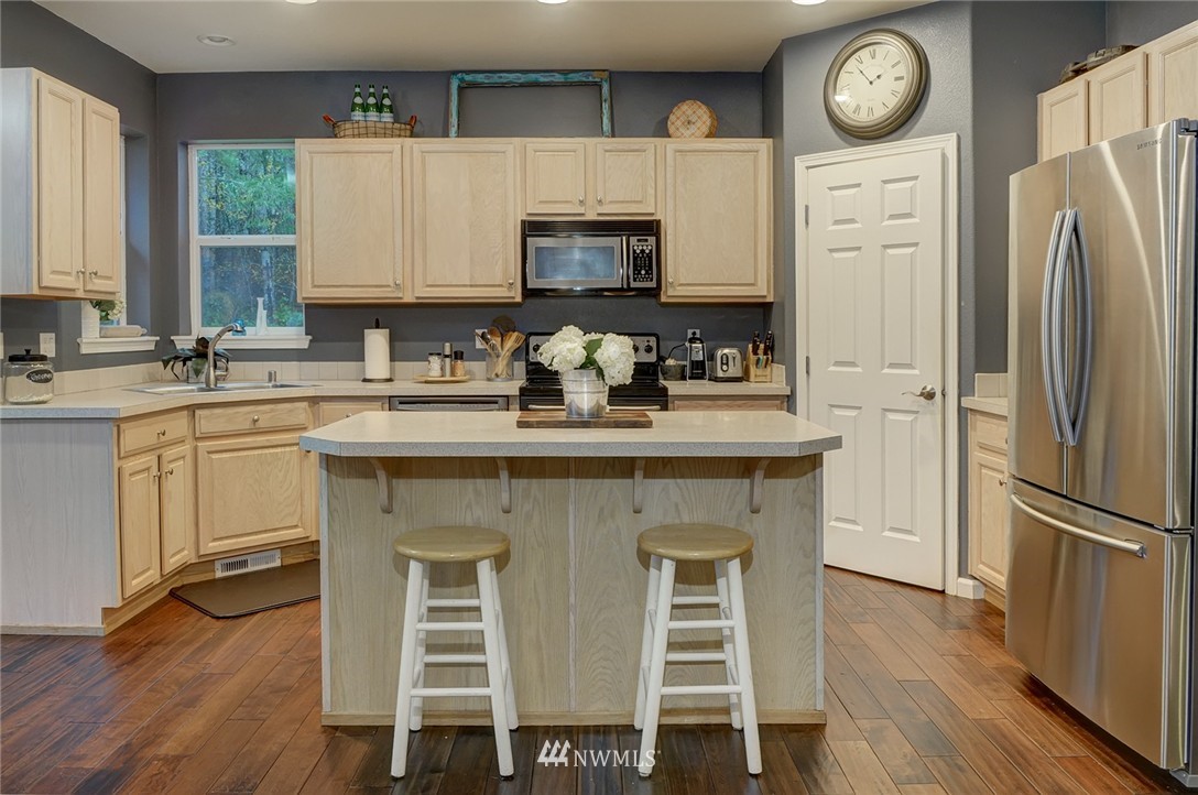 3091 East Rasor Road Belfair, WA 98528 - Photo 12 of 24 Gallery Image 12