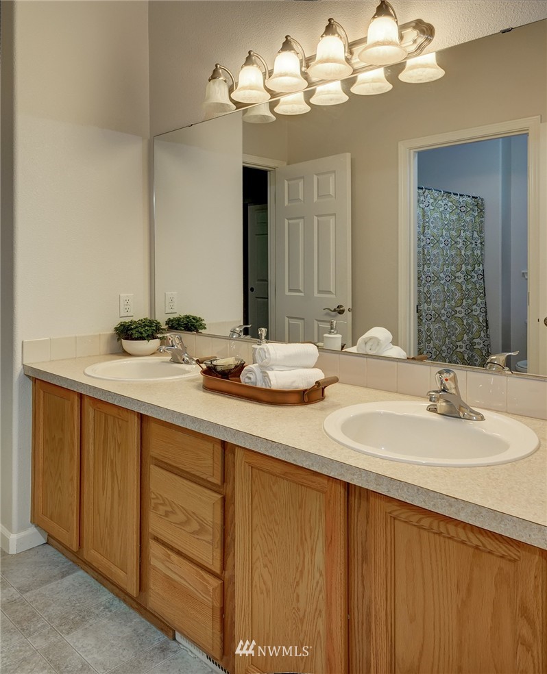 3091 East Rasor Road Belfair, WA 98528 - Photo 16 of 24 Gallery Image 16