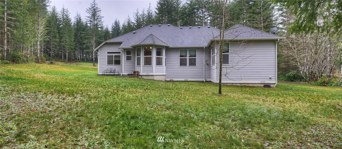3091 East Rasor Road Belfair, WA 98528 - Photo 4 of 24 Gallery Image 4