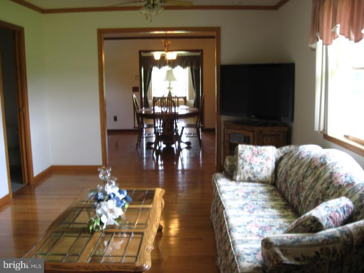 1051 Dutch Neck Road Middletown, DE 19709 - Photo 14 of 24 Family Room