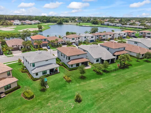 $828,000 | 8123 Northwest 78th Street, Fort Lauderdale, FL 33321