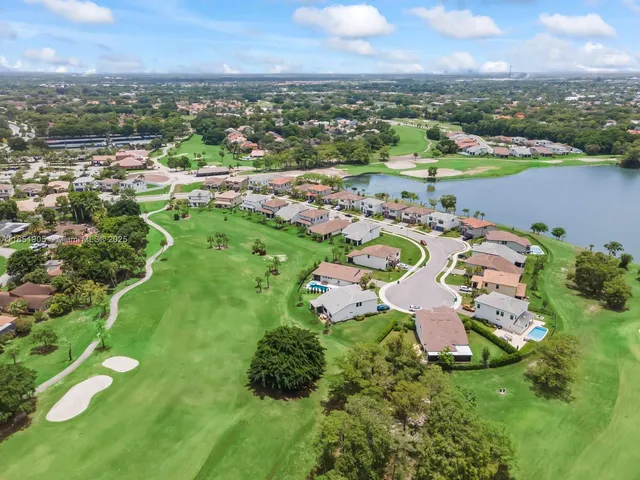 $828,000 | 8123 Northwest 78th Street, Fort Lauderdale, FL 33321