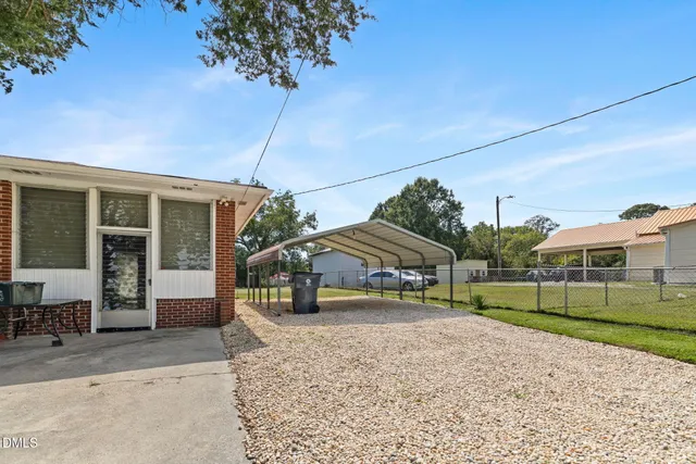 $195,000 | 936 Eaton Street, Henderson, NC 27536