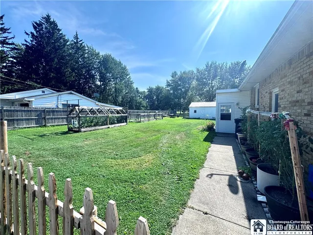 $279,900 | 125 Seymour Street, Pomfret, NY 14063