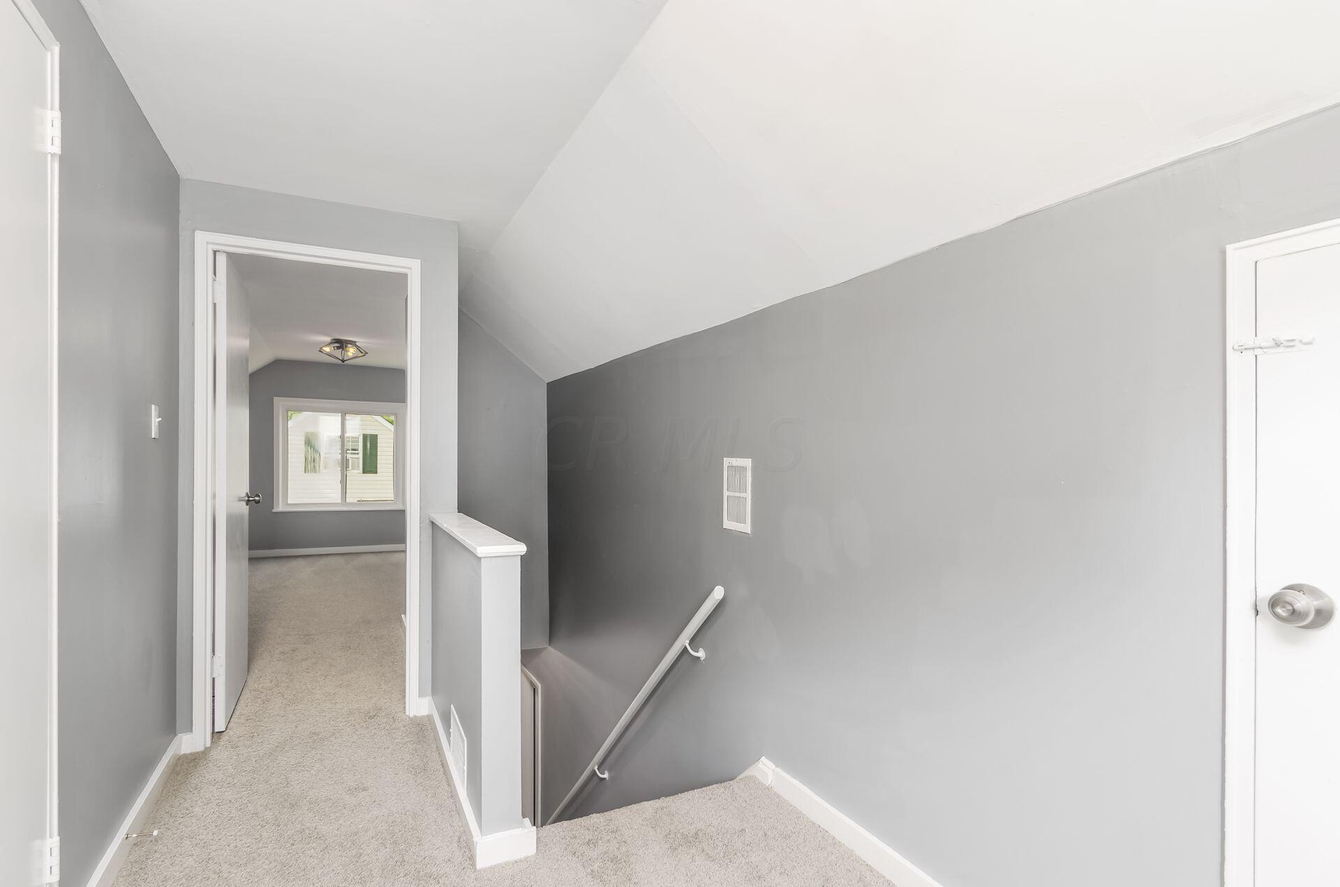 938 Bucknell Road Columbus, OH 43213 - Photo 23 of 35 025_c3778b73_g bucknell rd-50