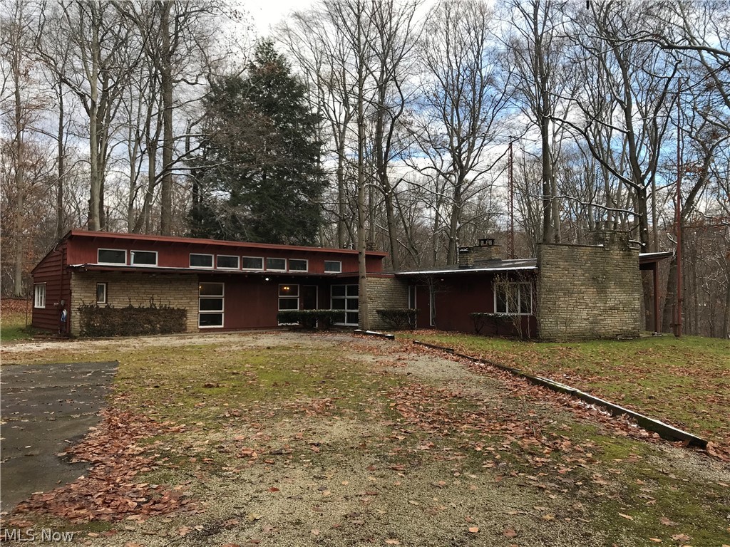 4333 Copley Road Akron, OH 44321 - Photo 1 of 13