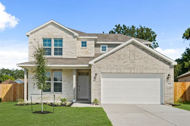 $334,900 | 3605 Crawford Street, Bay City, TX 77414