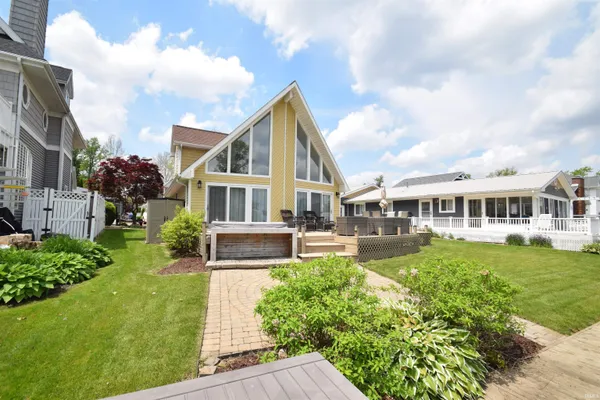 $849,000 | 10272 South N Channel Drive, Syracuse, IN 46567