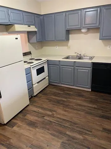 $925 | 139 Elm Drive, Unit 206, Lockhart, TX 78644