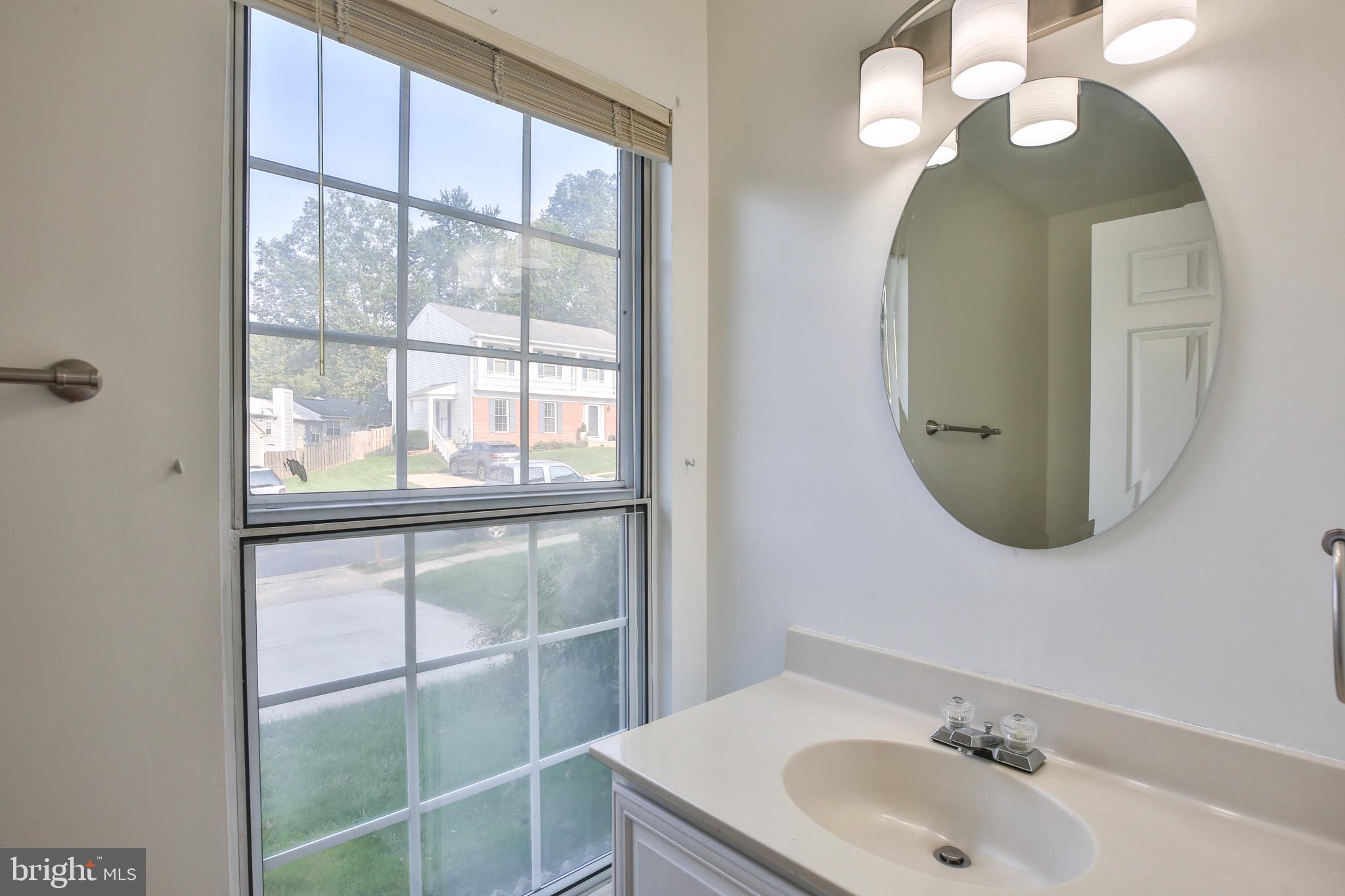 5944 Powell's Landing Road Burke, VA 22015 - Photo 11 of 31 Gallery Image 11