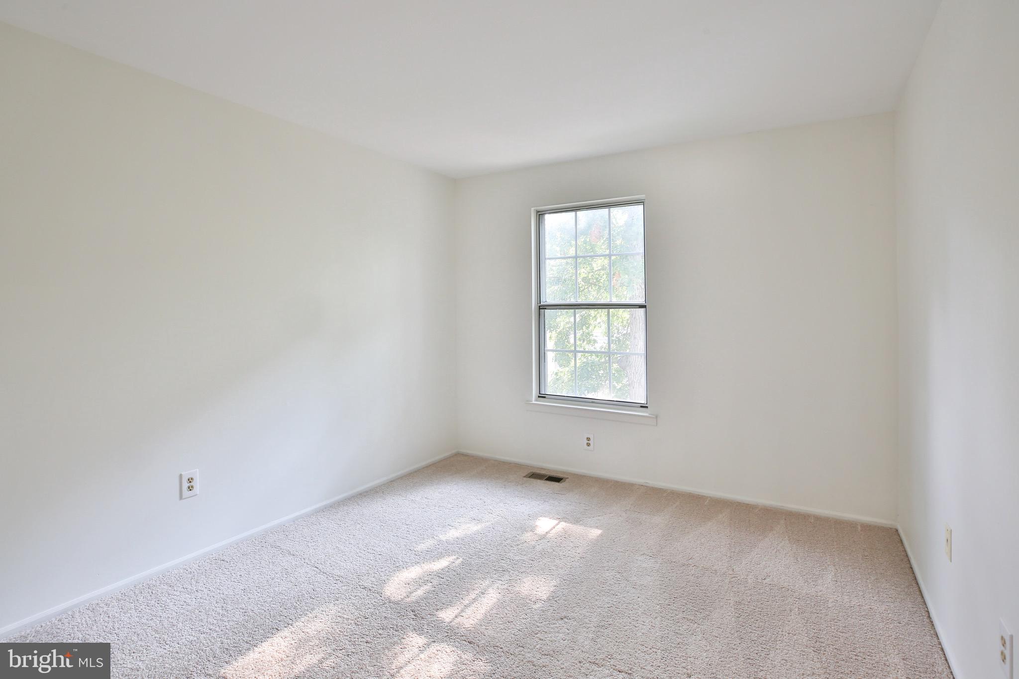5944 Powell's Landing Road Burke, VA 22015 - Photo 15 of 31 Gallery Image 15
