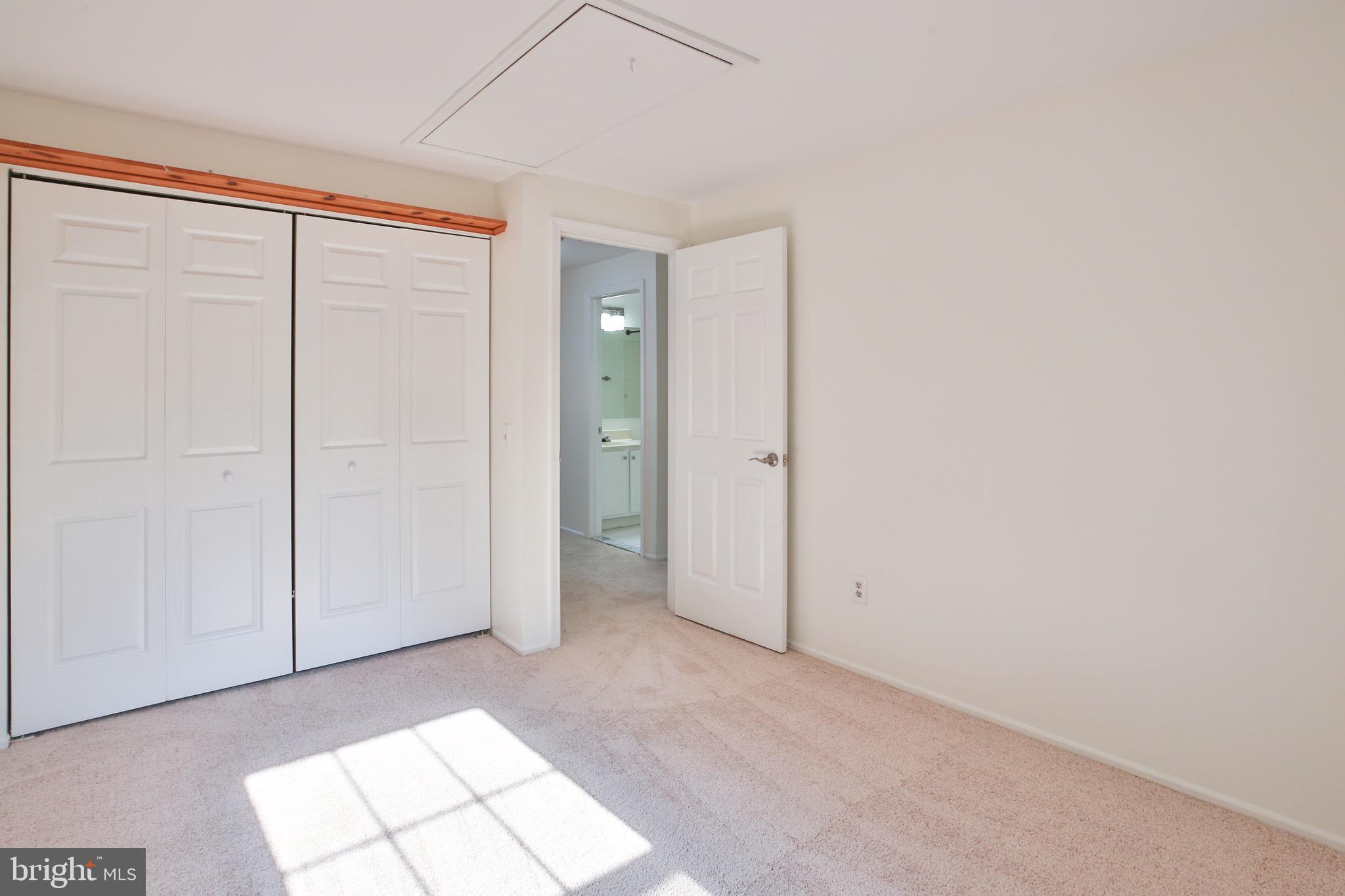 5944 Powell's Landing Road Burke, VA 22015 - Photo 18 of 31 Gallery Image 18