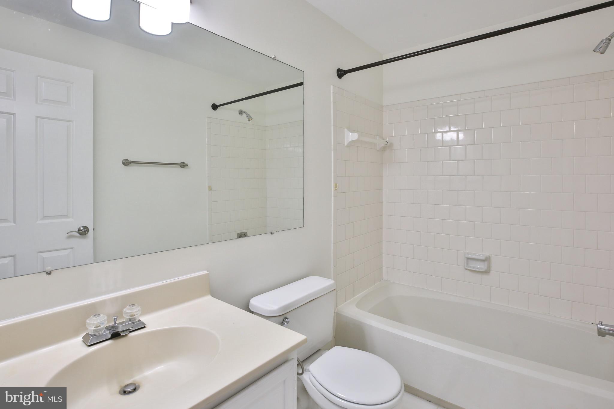 5944 Powell's Landing Road Burke, VA 22015 - Photo 19 of 31 Gallery Image 19