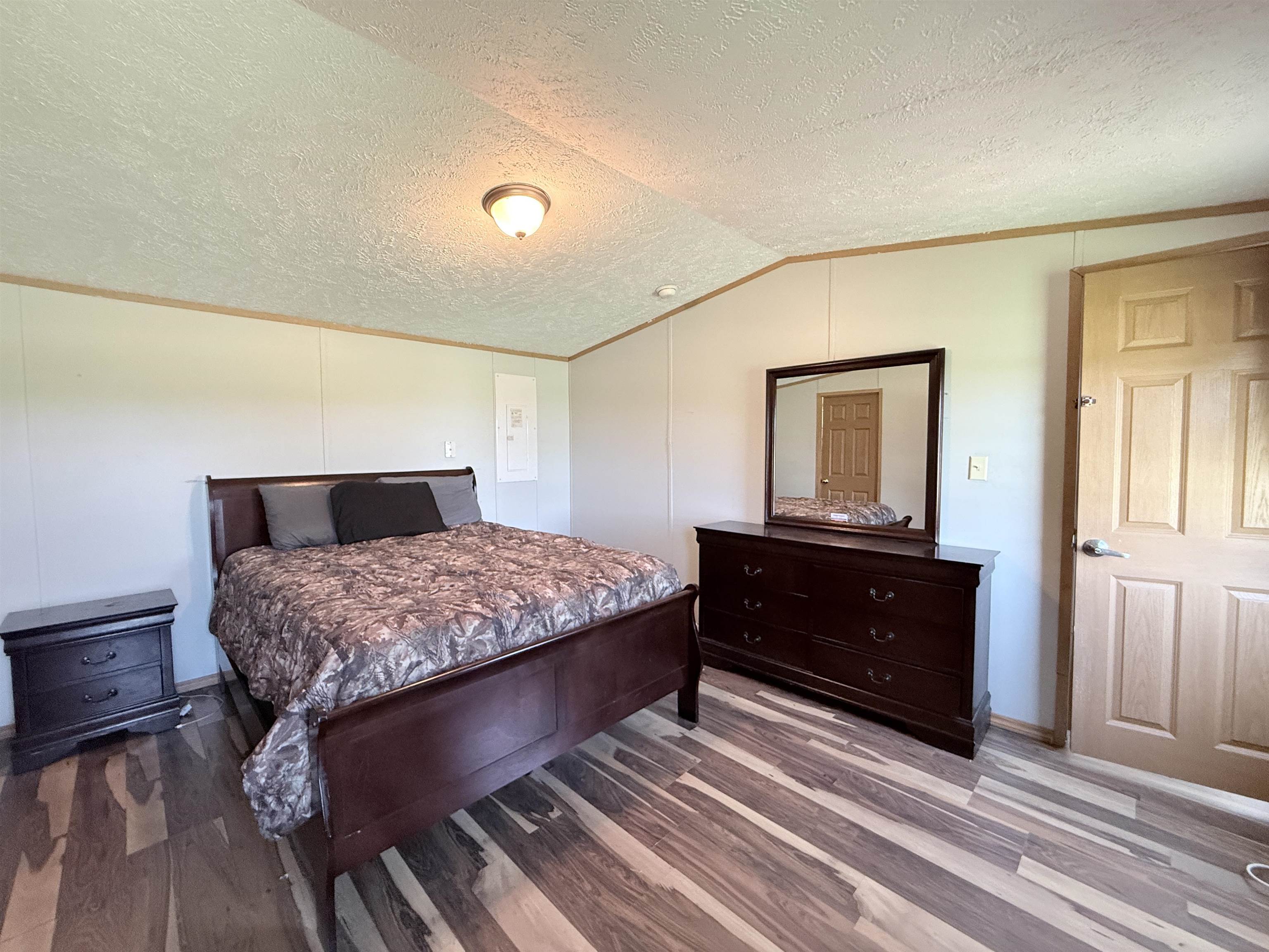 4056 Middle Road Clarendon, VT 05759 - Photo 25 of 40