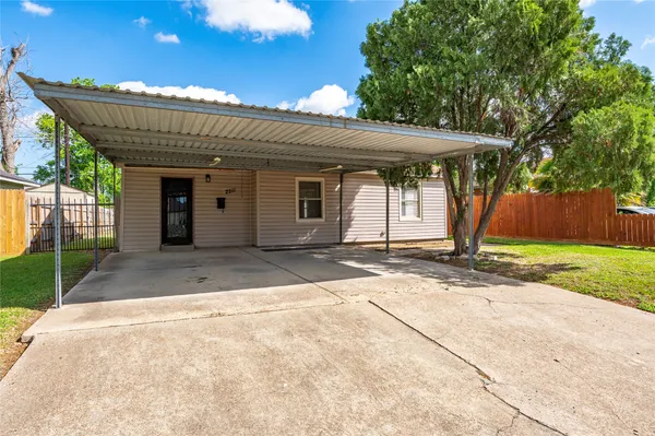 $1,300 | 2211 Camille Street, Pasadena, TX 77506