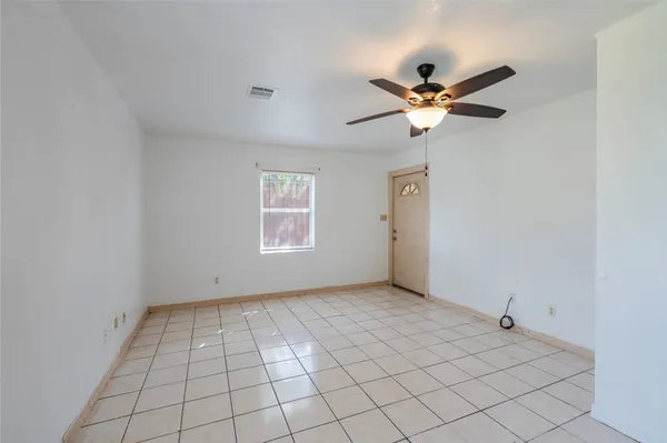 $1,300 | 2211 Camille Street, Pasadena, TX 77506