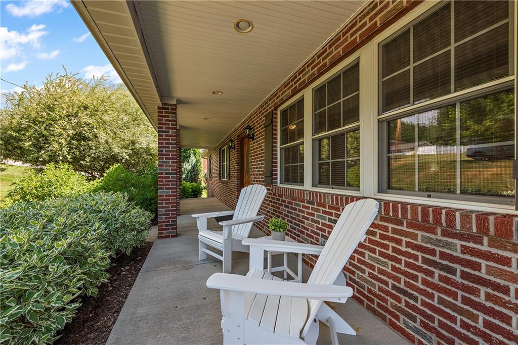 157 Rhodes Drive Beaver Falls, PA 15010 - Photo 3 of 19 Gallery Image 3