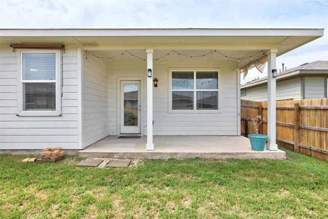 $2,095 | 141 Parryi Cove, Leander, TX 78641