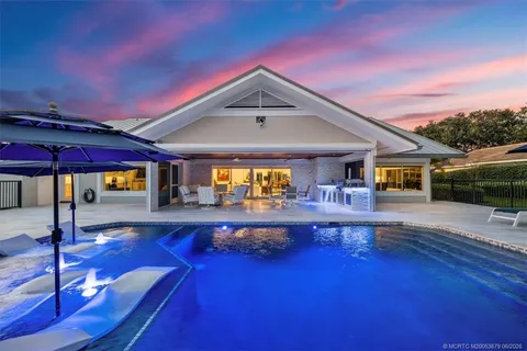 $1,975,000 | 6266 Southeast Oakmont Place, Stuart, FL 34997