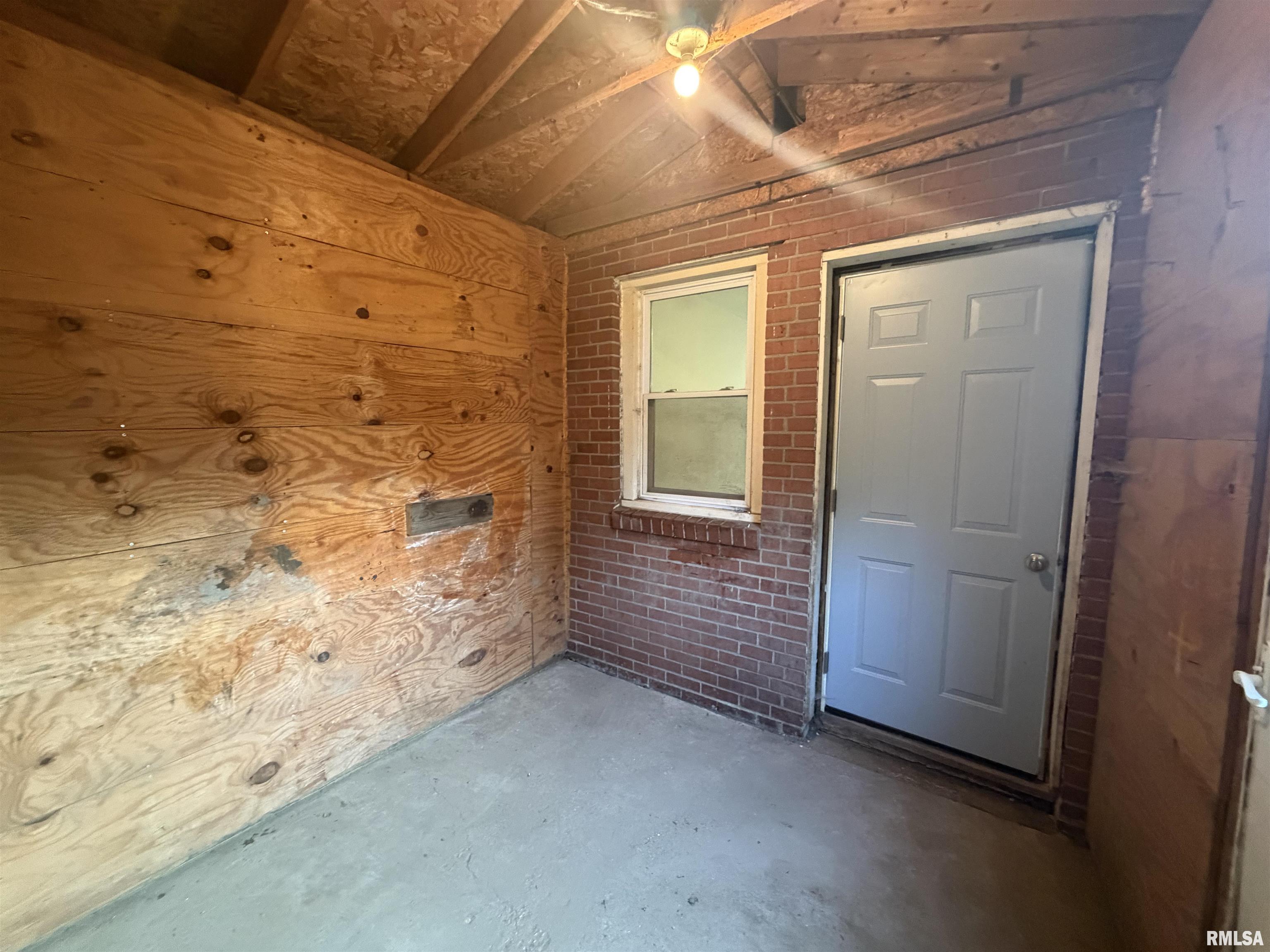 405 Grant Road Marquette Heights, IL 61554 - Photo 18 of 46
